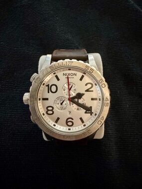 Nixon 51-30 Chrono Model A124-1113 stainless steel case w/brown leather strap